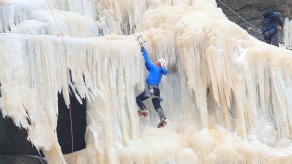Frozen Kinder Downfall