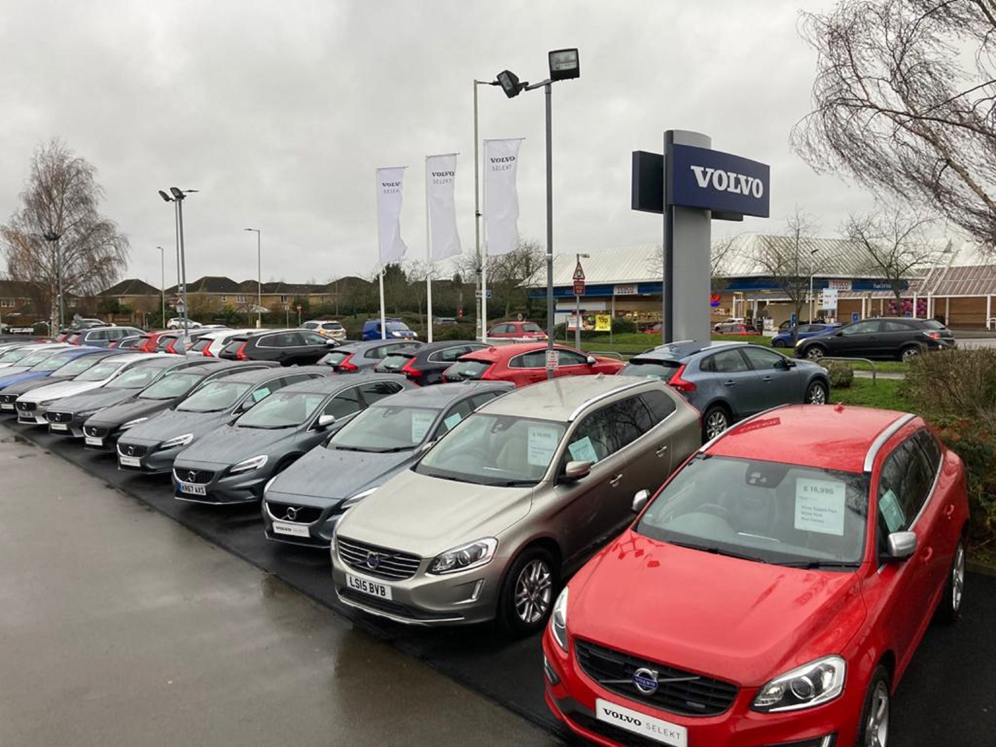 Bells Motor Group celebrates £1.6m refurb of Volvo showroom in Bedford