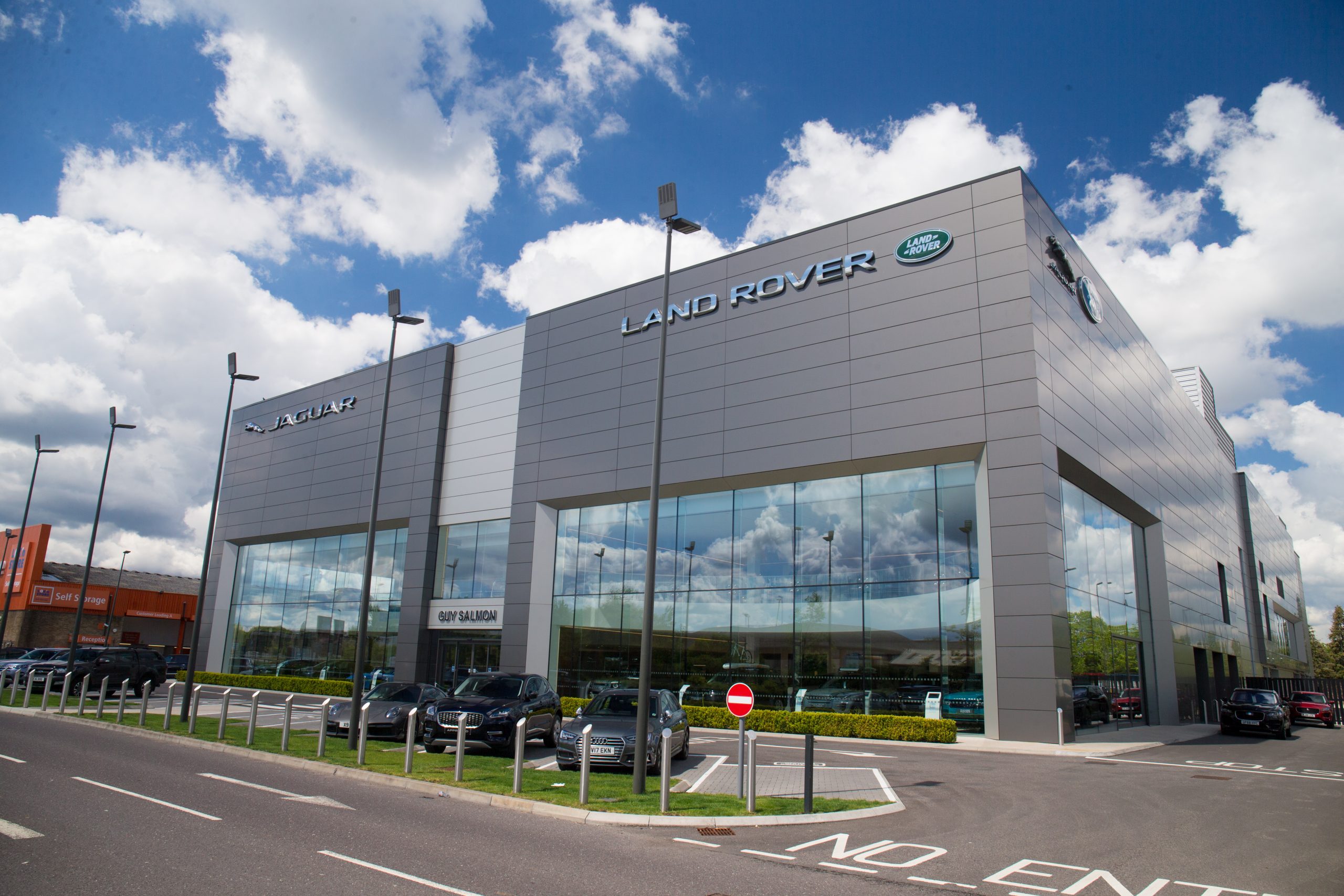 Sytner turnover falls by almost £1bn as plunging used car sales drag profits down in 2025