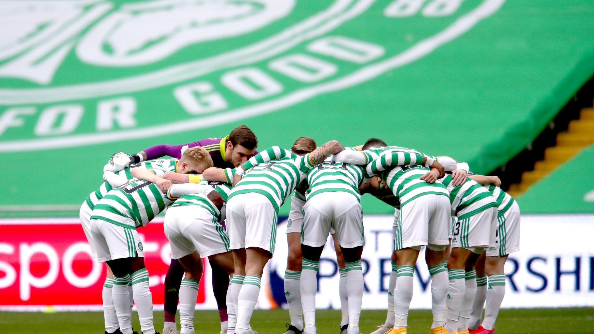 Celtic players in a huddle