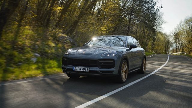 Front of Porsche Cayenne Turbo GT