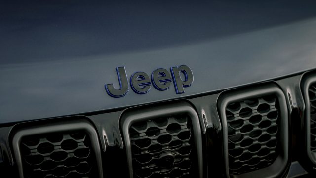 Jeep logo on the front of the new Compass