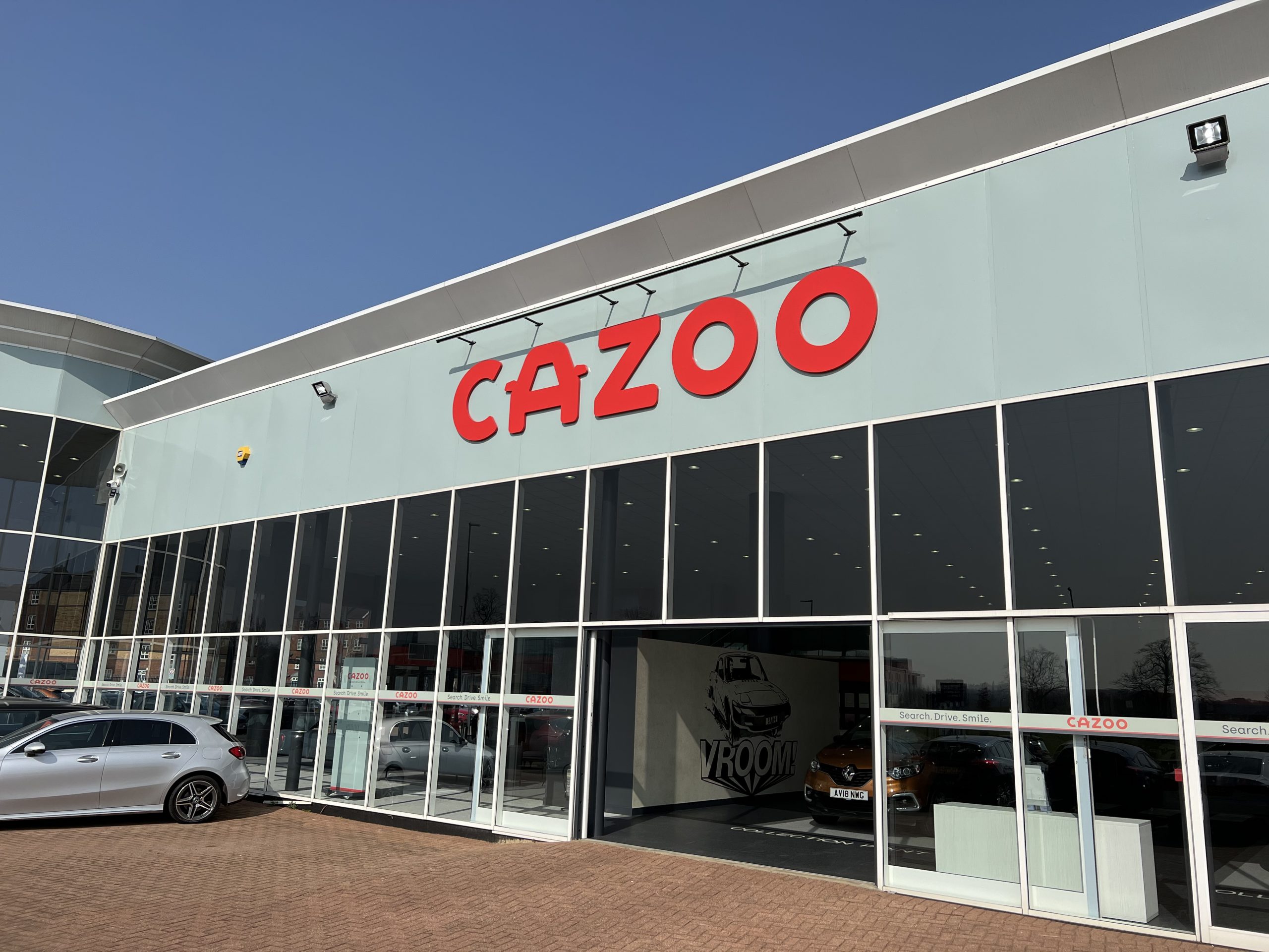 Online used car retailer Cazoo launches exchange offer over 'loan