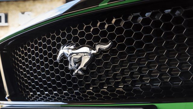 Ford Mustang grille via PA