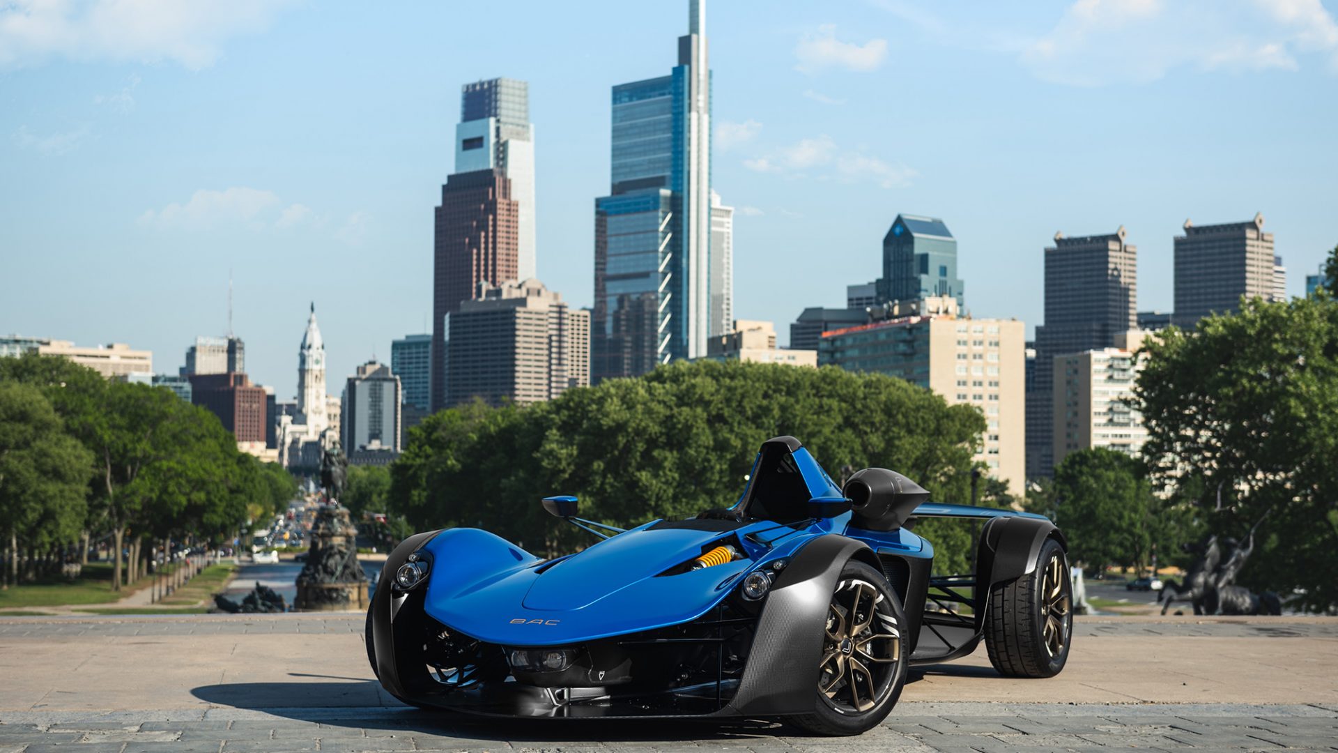 BAC_Mono_ R_Philadelphia_Art_Museum