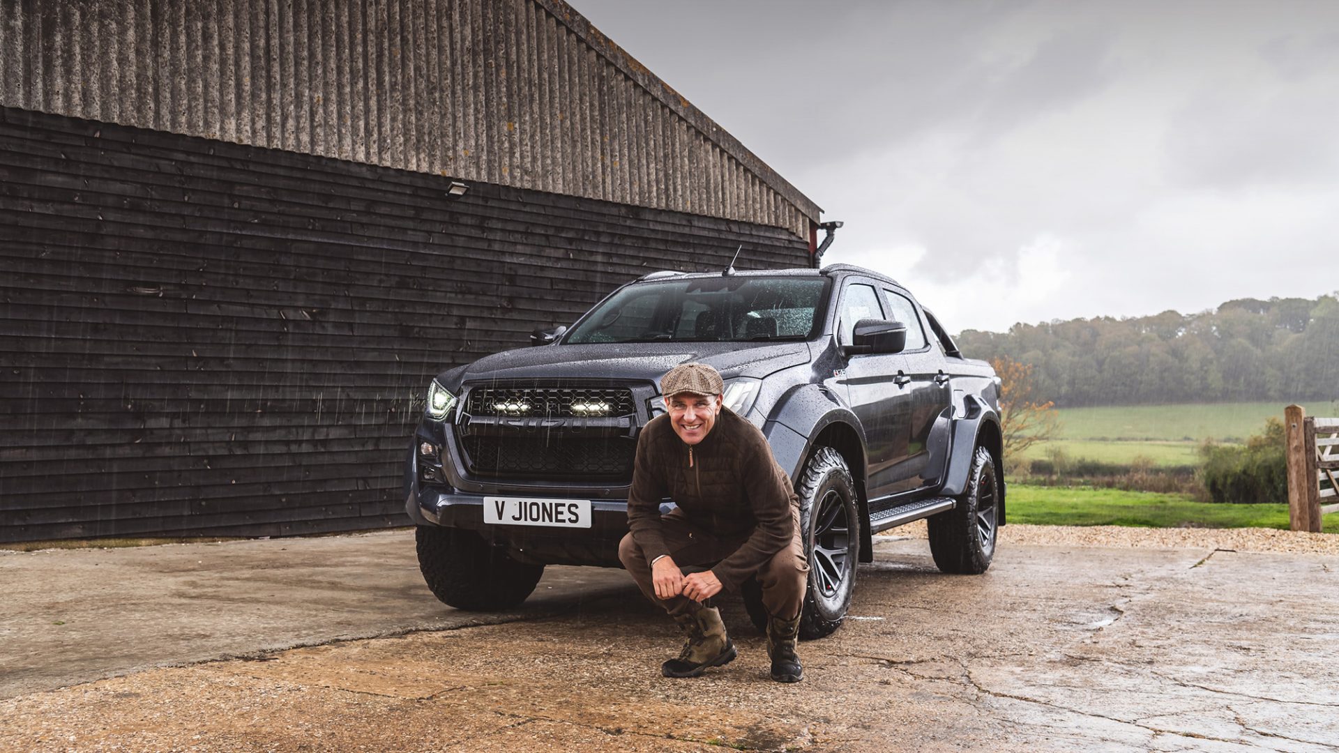Vinnie Jones and the Isuzu D-Max AT35