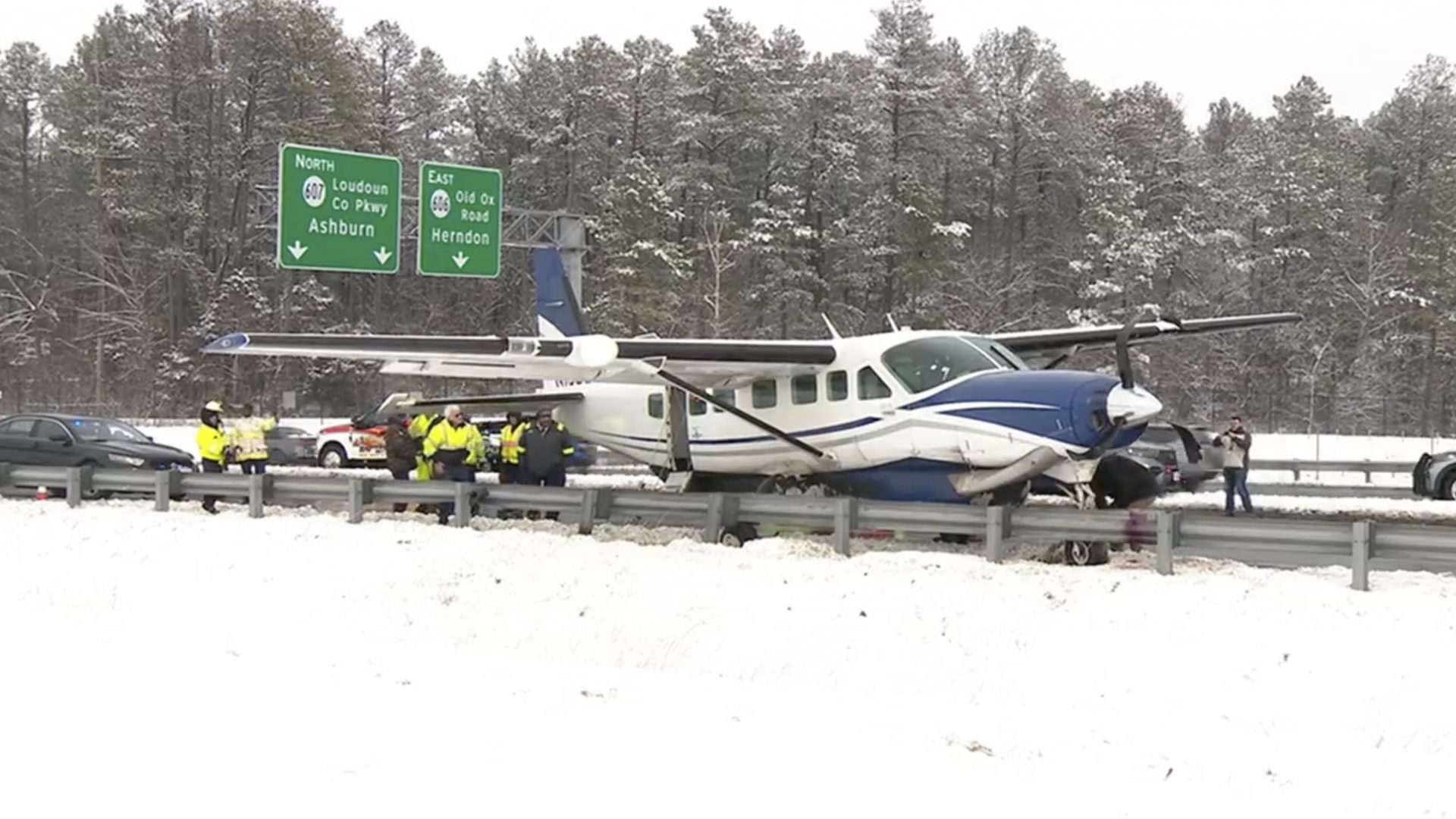 Plane lands on road in US