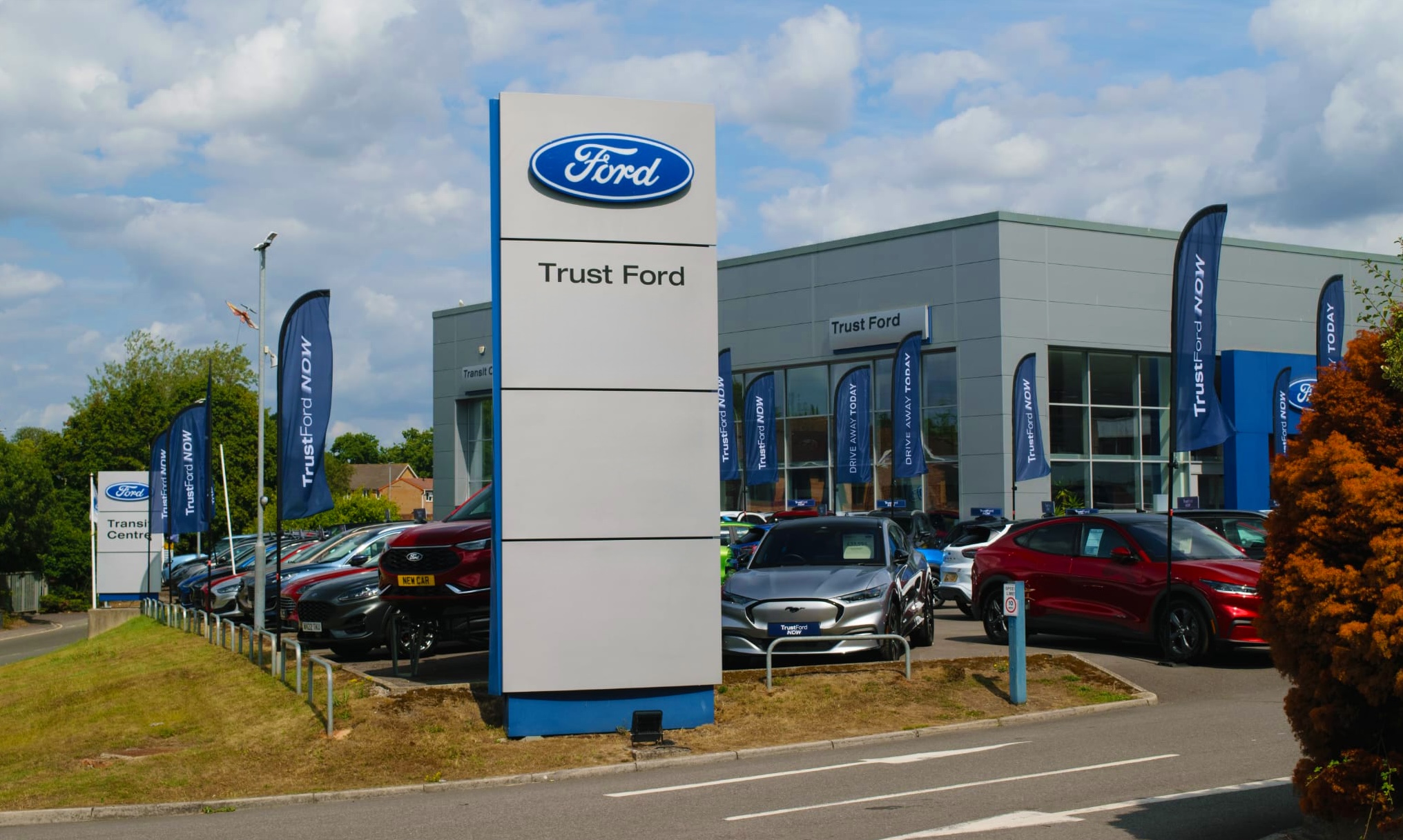 Dealer group TrustFord launches urgent appeal to help survivors of Hurricane Melissa