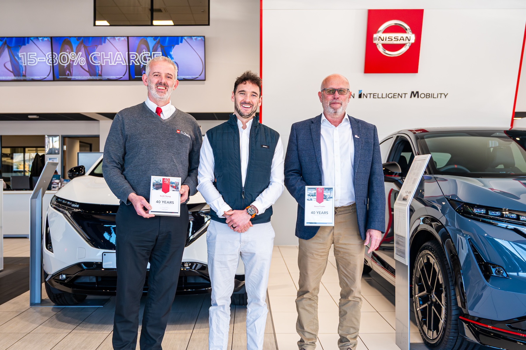 Congratulations! FJ Chalke duo celebrate 40-year long service milestones