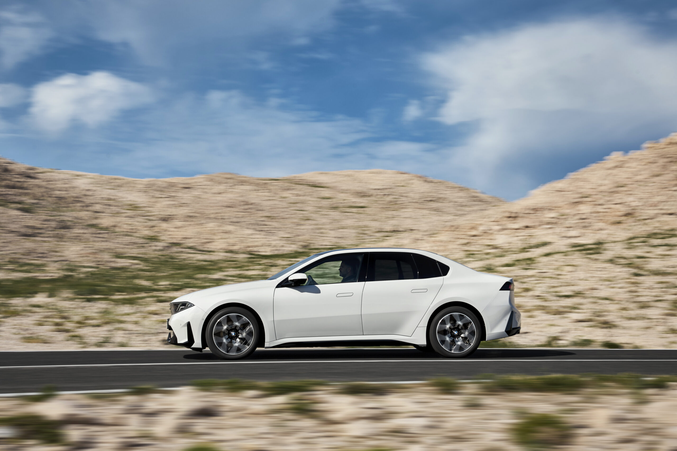 Jun 22: Starmer on brink of resigning; Asda's near-£1bn loss; BMW i3 goes on sale