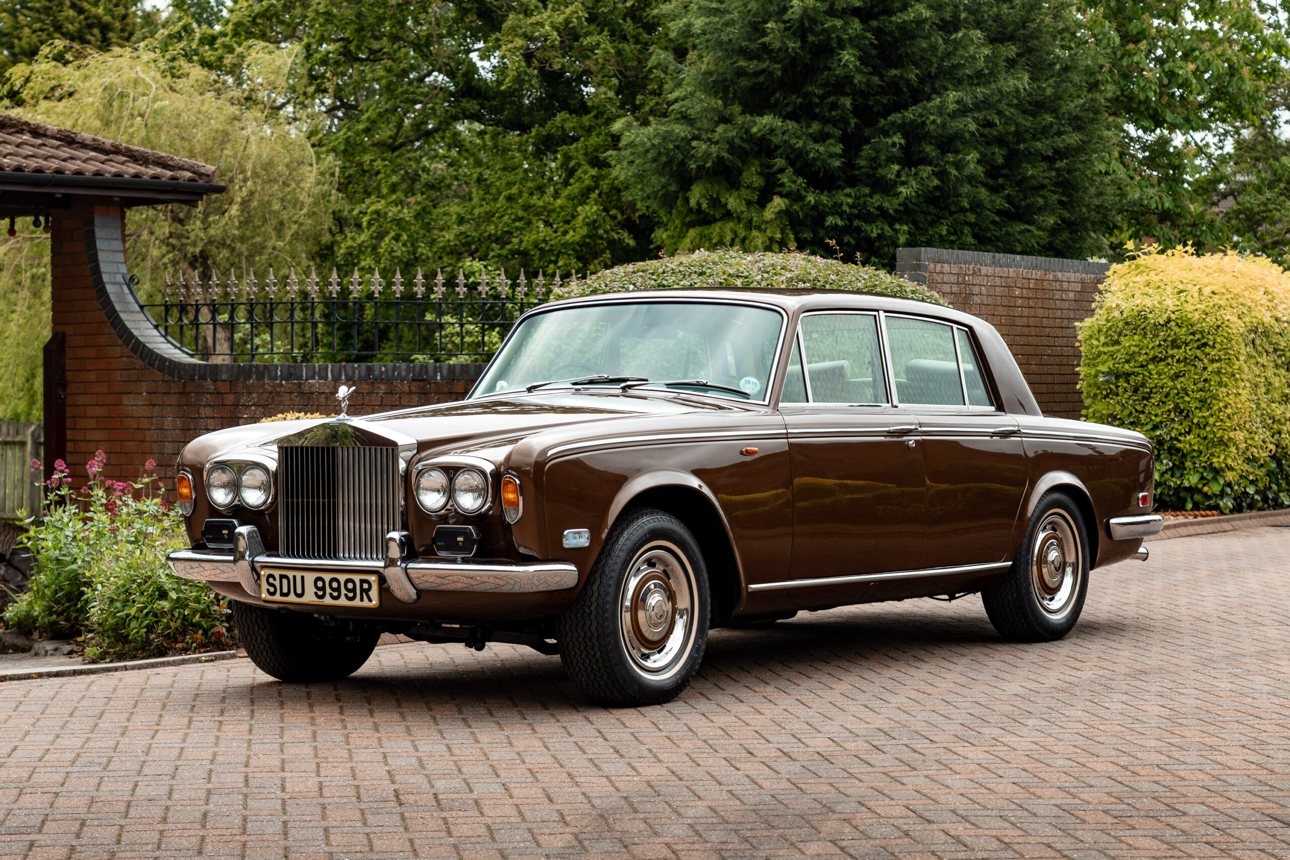 Jun 2: UK manufacturing rises; Cabinet meeting over Mandelson; 604-mile Silver Shadow