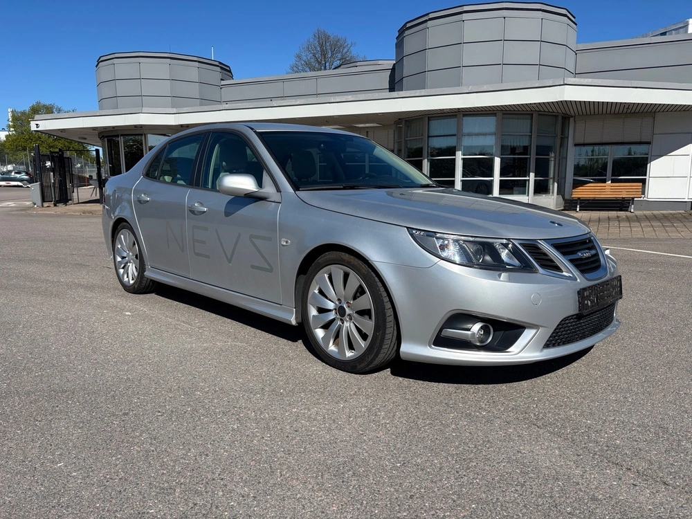 NEVS Saab sold at auction