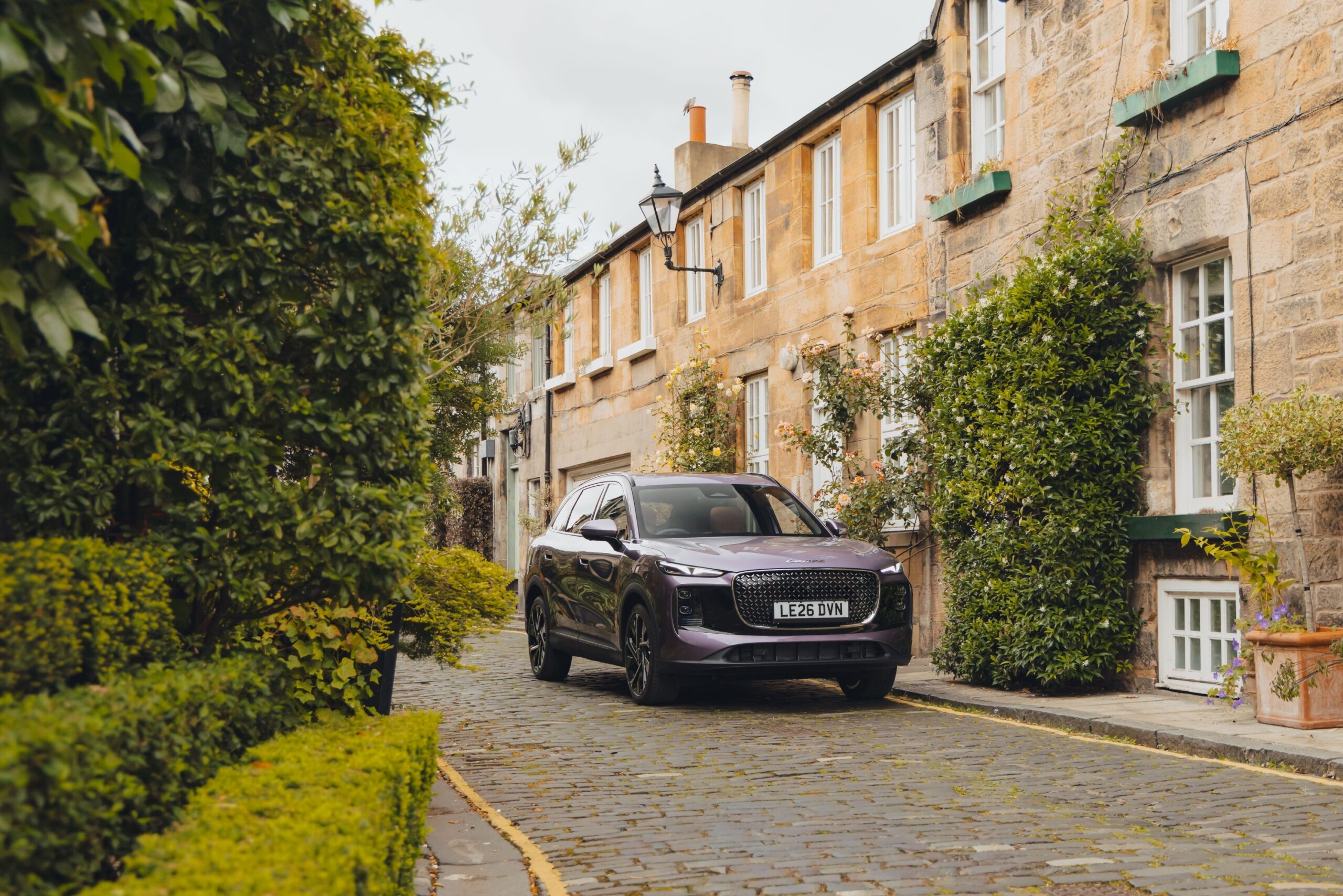 Free insurance, eight-year warranties and 0% finance: How Chinese car makers are tempting UK buyers