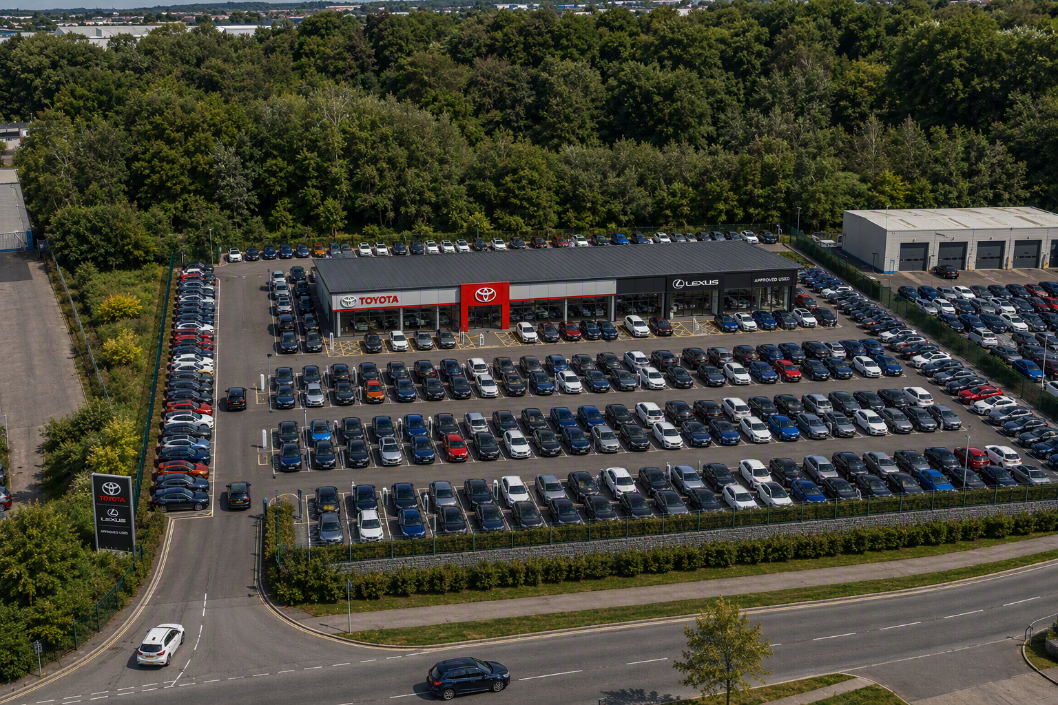 Snows begins work on new eco-friendly Toyota and Lexus dealership in Poole