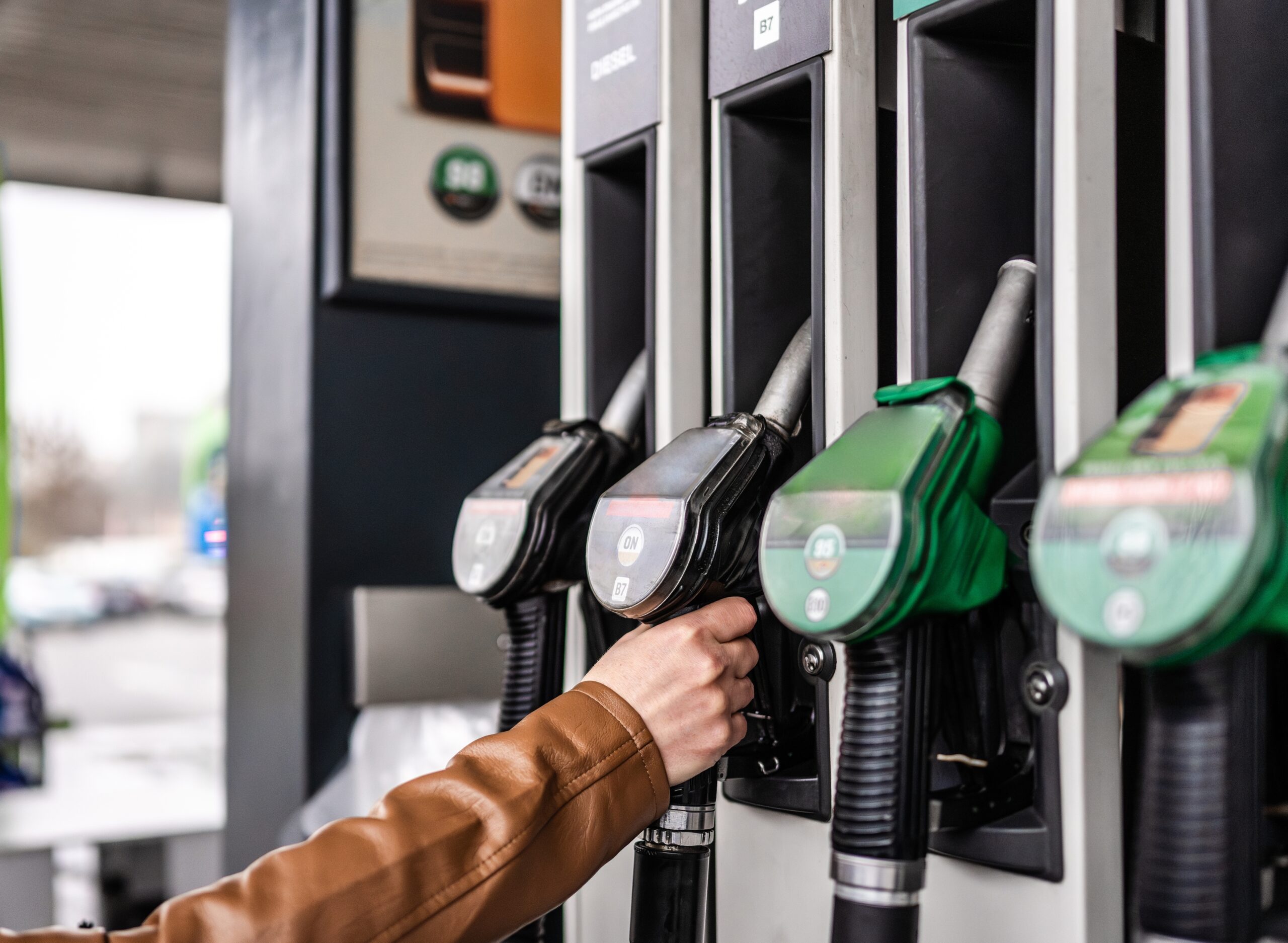 Used diesel car values tumble nearly 7% as fuel prices hit demand